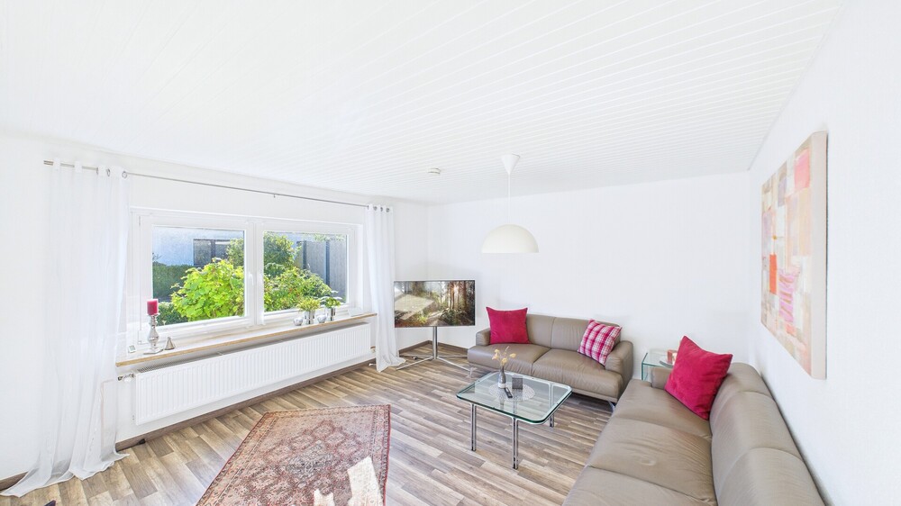 Mit 3D: Charmantes Einfamilienhaus in Buxtehude modernisiert zentrale Lage ideal für Paare & kleine Familien - Doppelhaushälfte Buxtehude | Angebot:26004357