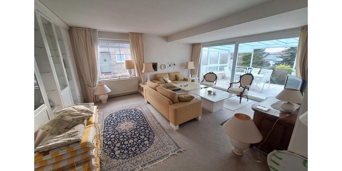 Einfamilienhaus Helmstedt - 10 Zimmer, 221 m&sup2;, 350.000&euro; | Angebot:27084827