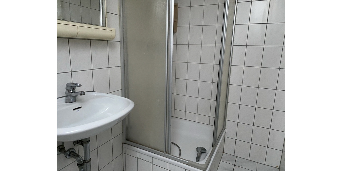 Solides Mehrfamilienhaus steht zum Verkauf - Mehrfamilienhaus, Wohnhaus Gotha Steinstraße | Angebot:10572906