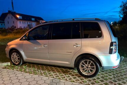 VW Touran 122.630 km 10.250 &euro; Gersthofen 86368