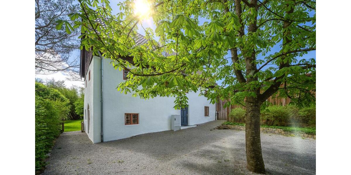 Einfamilienhaus Berg - 5 Zimmer, 130 m&sup2;, 4.250&euro; | Angebot:24715178