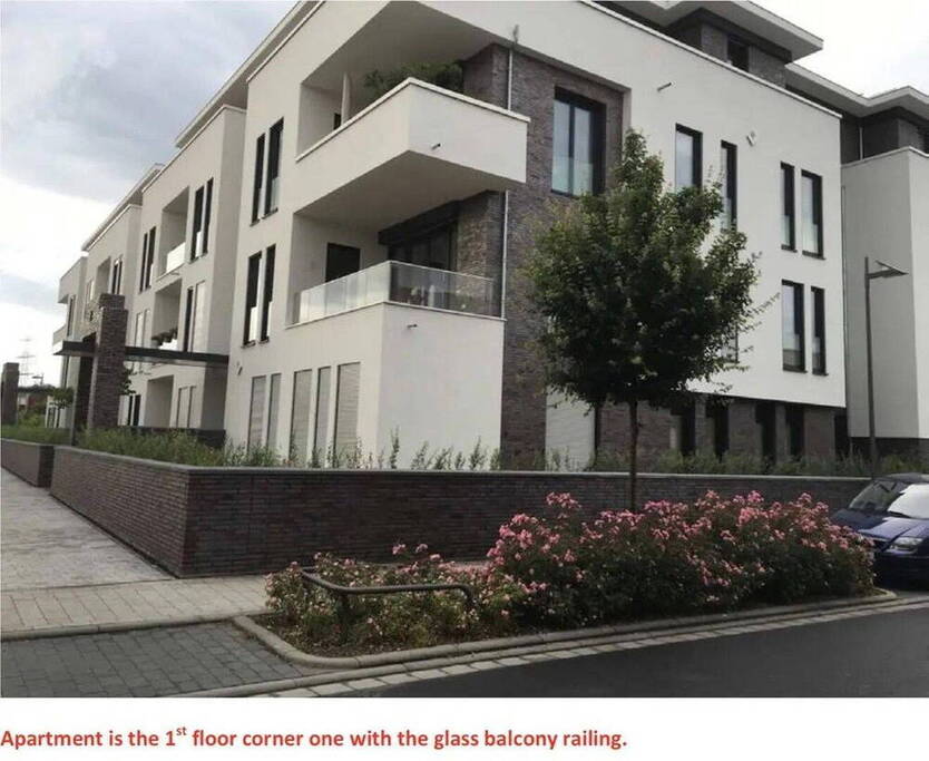 Geschmackvolle 4-Raum-Wohnung mit gehobener Innenausstattung mit Balkon und EBK in Frankfurt am Main