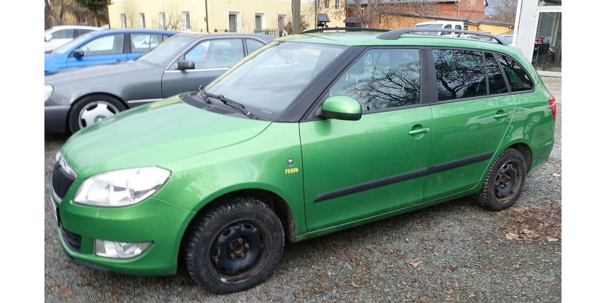 Skoda Fabia 141.500 km 5.490 &euro; Zwickau 08056