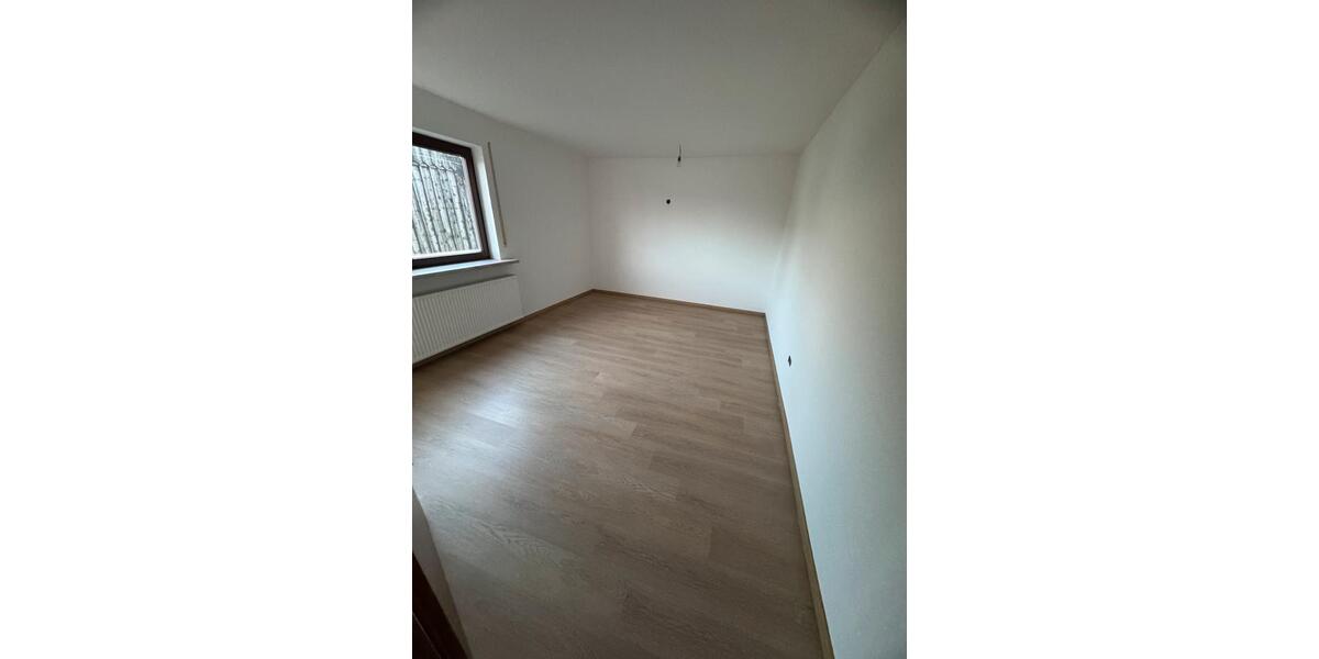 Etagenwohnung Calw - 3 Zimmer, 88 m&sup2;, 1.208&euro; | Angebot:26302572