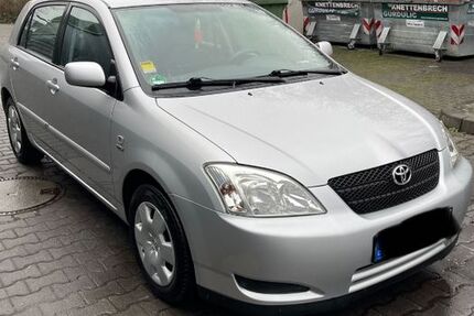 Toyota Corolla 174.500 km 2.800 &euro; Taunussstein 65232