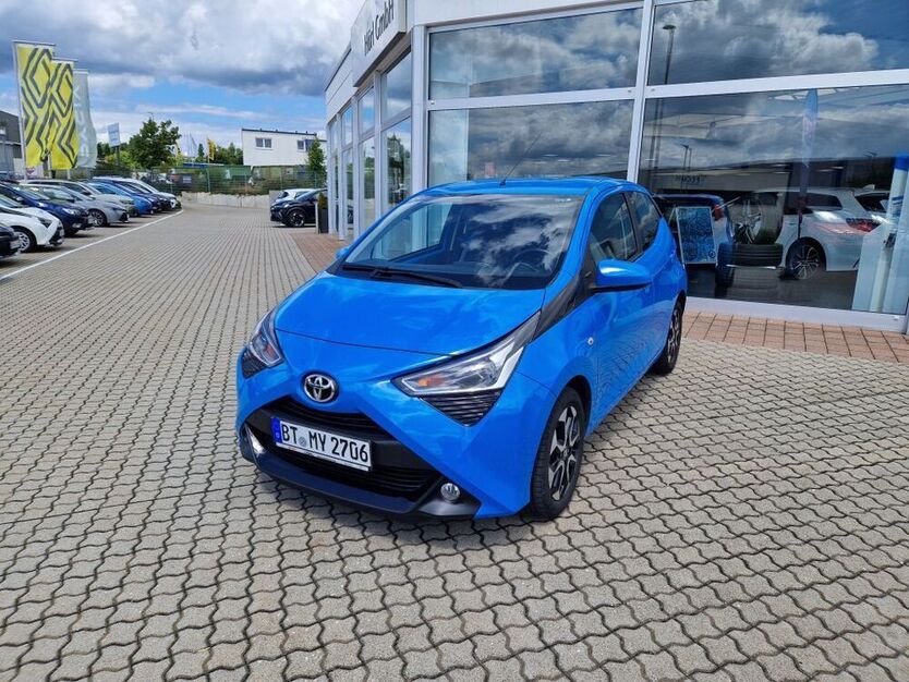 Aygo (X)