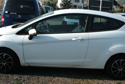 Ford Fiesta 118.500 km 2.495 &euro; Breitungen 98597