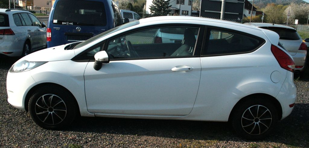 Ford Fiesta 118.500 km 2.495 &euro; Breitungen 98597