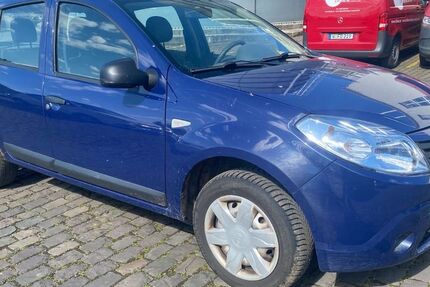 Dacia Sandero 79.000 km 1.200 &euro; wuppertal 42285