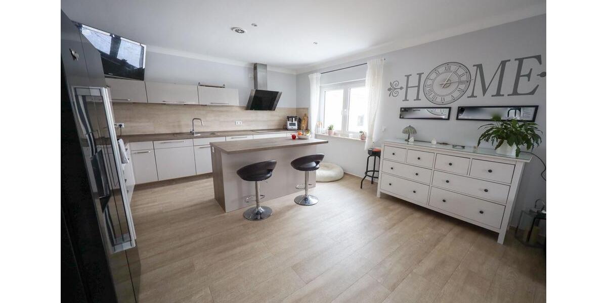 Einfamilienhaus Groß Grönau - 4 Zimmer, 125 m&sup2;, 2.200&euro; | Angebot:25419107