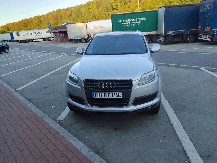 Q7