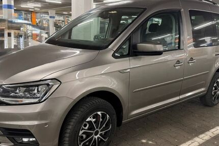 VW Caddy 123.000 km 14.900 &euro; München 80689