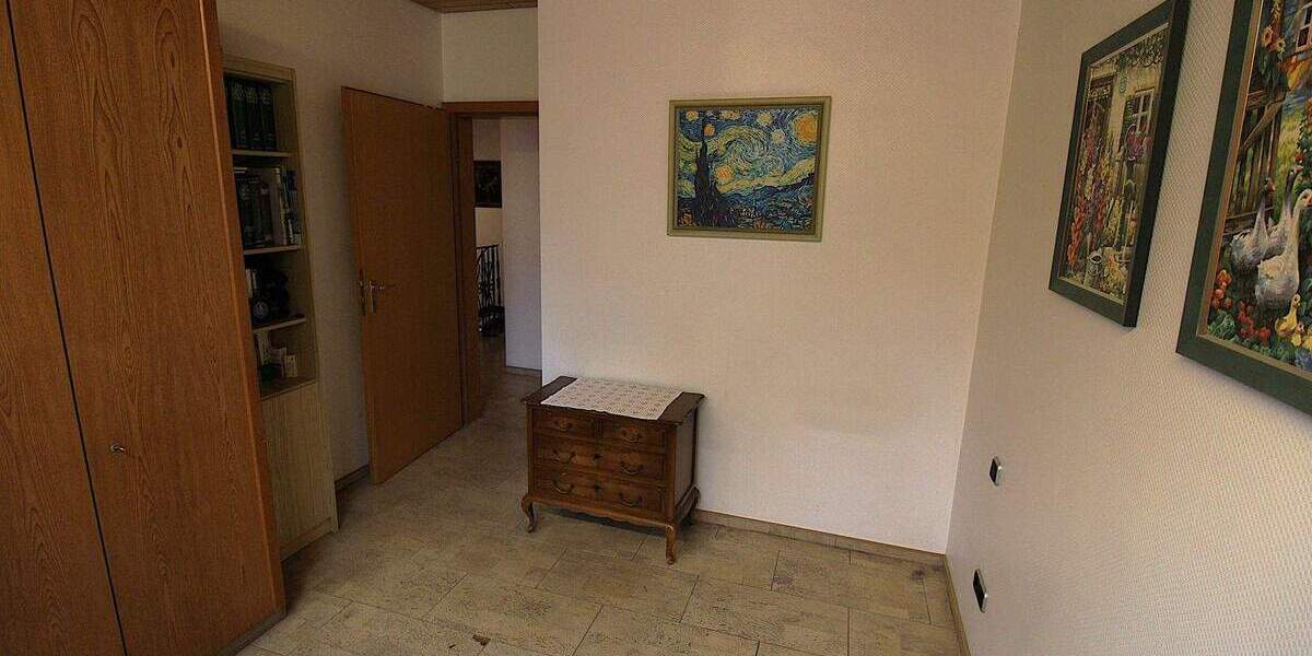 Mehrfamilienhaus, Wohnhaus Gladbeck Zweckel - 6 Zimmer, 150 m&sup2;, 385.000&euro; | Angebot:25247531