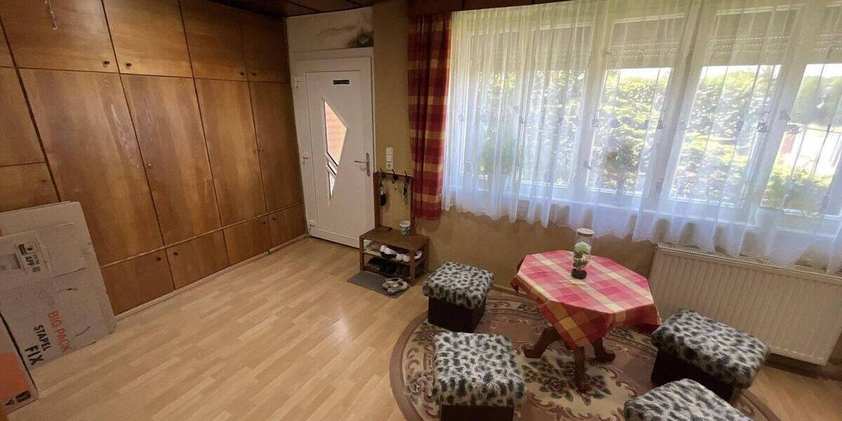 Doppelhaushälfte Neuhausen Laubsdorf - 6 Zimmer, 184 m&sup2;, 110.850&euro; | Angebot:21311064