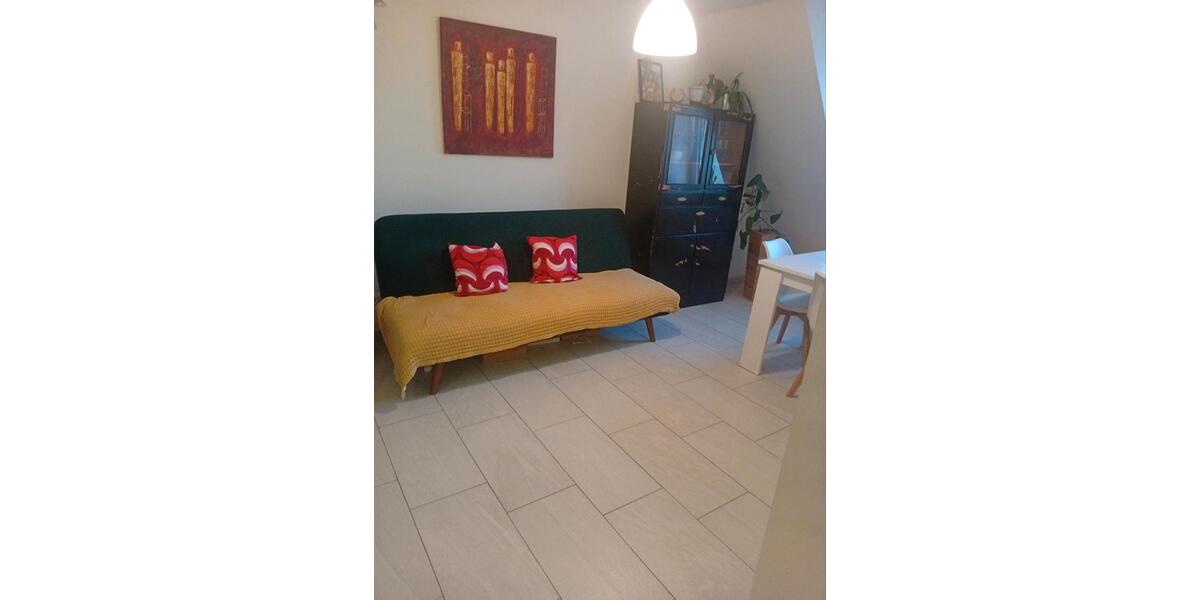 Dachgeschoßwohnung Fürth Südstadt - 3 Zimmer, 65 m&sup2;, 610&euro; | Angebot:25368765