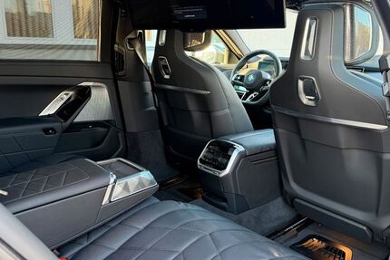 BMW i7 10.260 km 99.950 &euro; Köln 50739