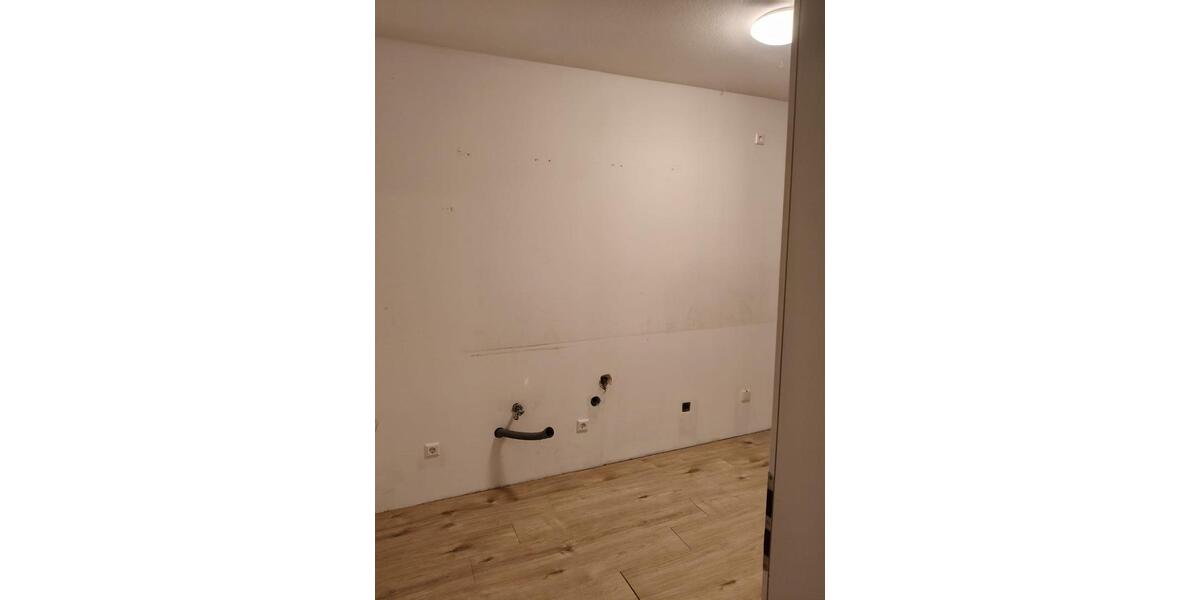 Etagenwohnung Weingarten (Baden) - 2 Zimmer, 70 m&sup2;, 1.000&euro; | Angebot:24444717