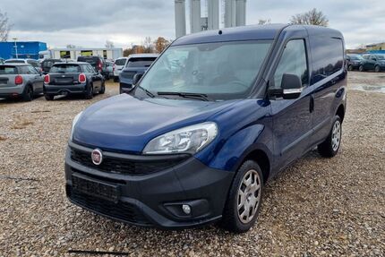 Fiat Doblo 22.961 km 12.990 &euro; München 81827
