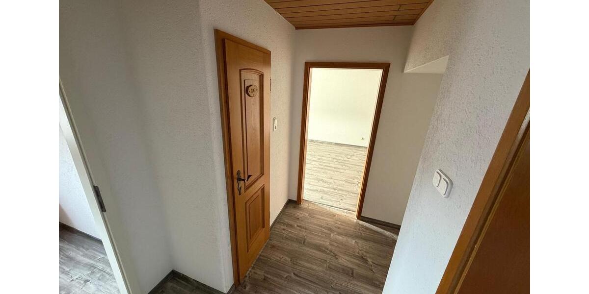 Etagenwohnung Ottweiler - 3 Zimmer, 70 m&sup2;, 650&euro; | Angebot:26223393