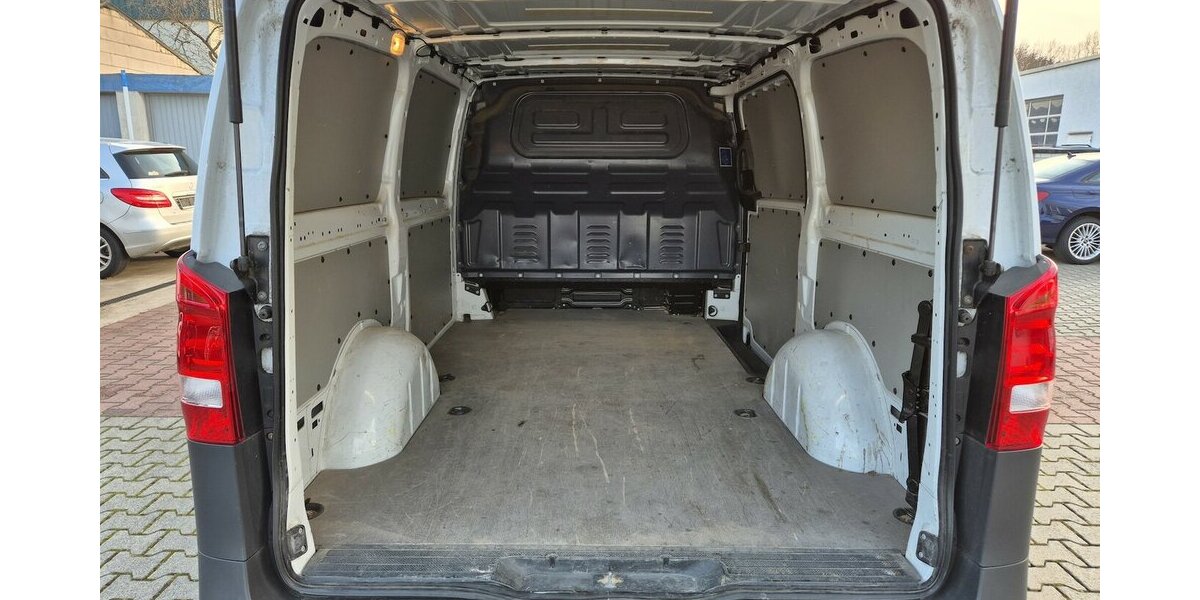 Mercedes-Benz Vito Kasten 114 CDI RWD lang Automatik, Rückfahrka 59.233 km 24.490 &euro; Rodgau 63110