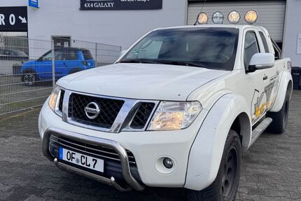 Nissan Navara 156.000 km 14.900 &euro; Rödermark 63322