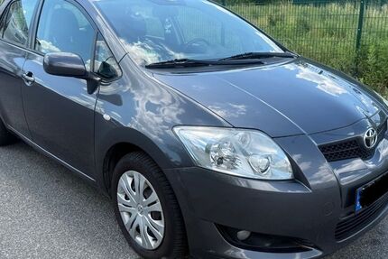 Toyota Auris 125.000 km 4.790 &euro; Fürth 90763