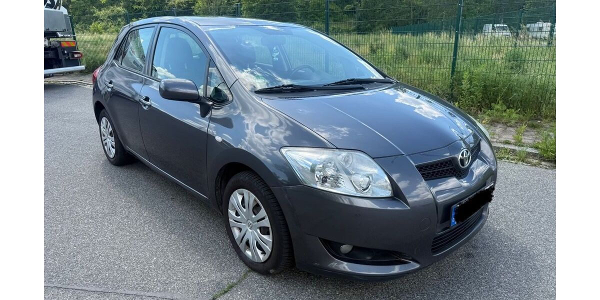 Toyota Auris 125.000 km 4.790 &euro; Fürth 90763