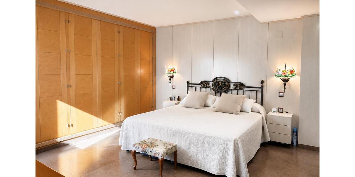 Erdgeschoßwohnung Grünwald - 4 Zimmer, 170 m&sup2;, 850.000&euro; | Angebot:26754713