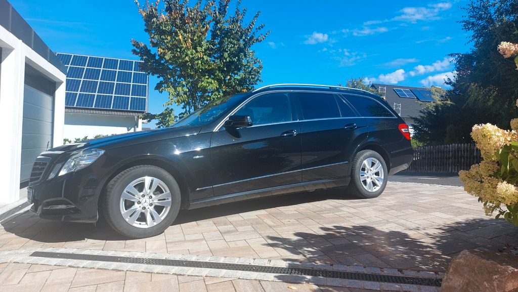 Mercedes-Benz E 200 261.000 km 7.799 &euro; Thierstein 95199