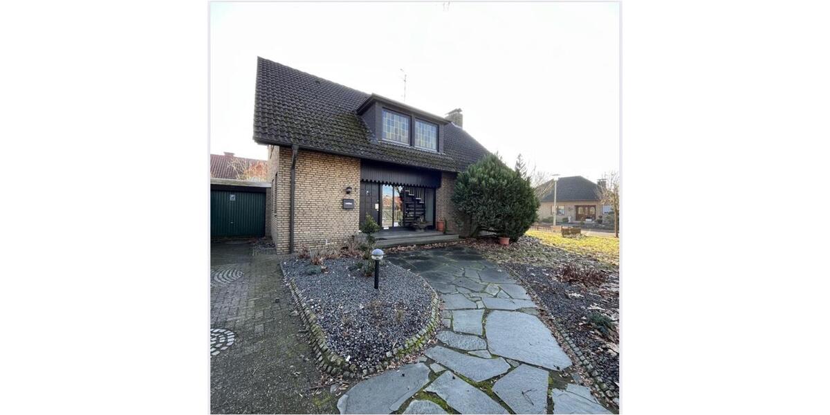 Einfamilienhaus Gronau (Westfahlen) - 5 Zimmer, 312 m&sup2;, 250.000&euro; | Angebot:26885474