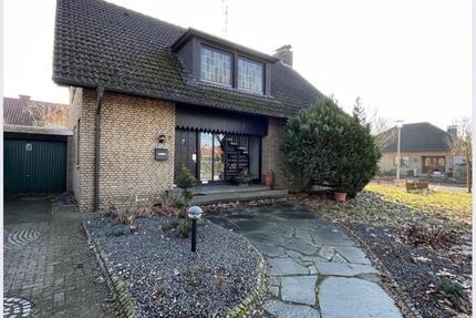 Haus Gronau (Westfahlen) - 5 Zimmer, 312 m&sup2;, 250.000&euro; | Angebot:26885474