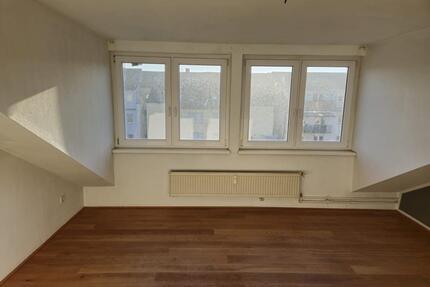Helle und geräumige Wohnung in Mannheim zu Vermieten