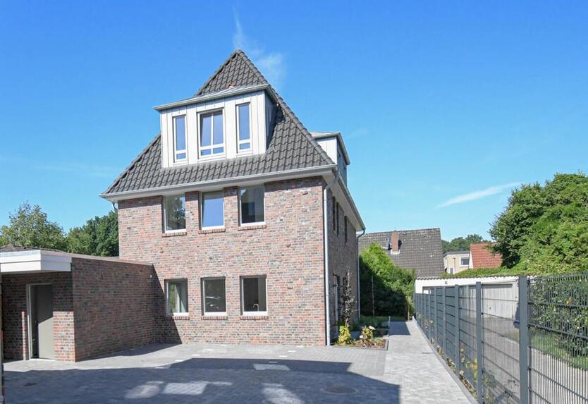 6545 - Nachhaltiger Neubau mit Terrasse und Einbauküche – Reihenhaus im Marschwegviertel!
