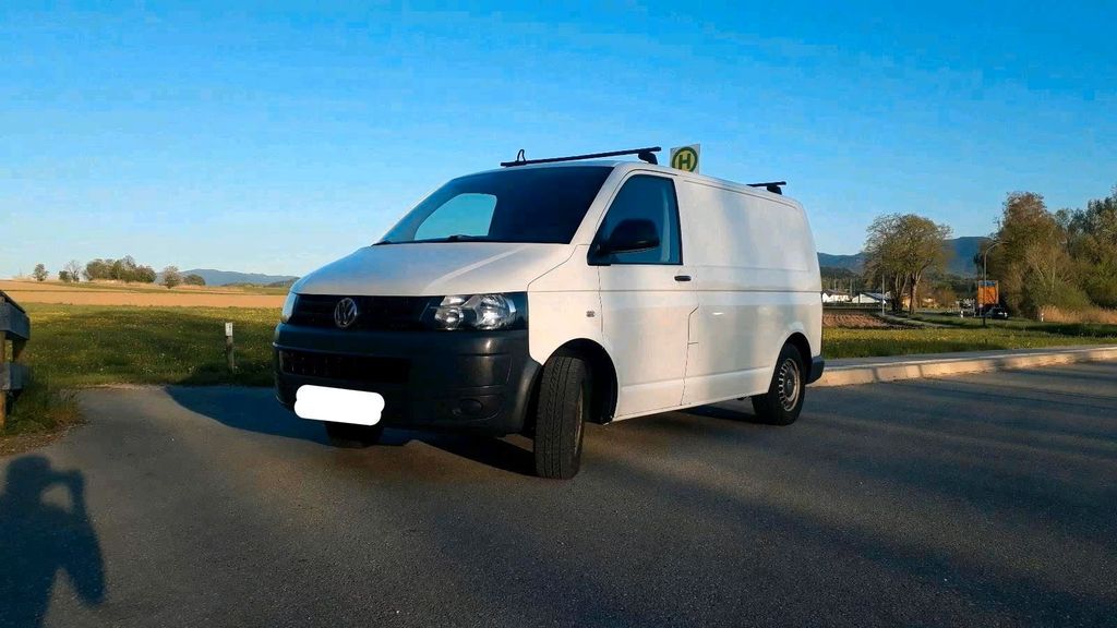 VW T5 Transporter 191.750 km 8.092 &euro; Grabenstätt 83355