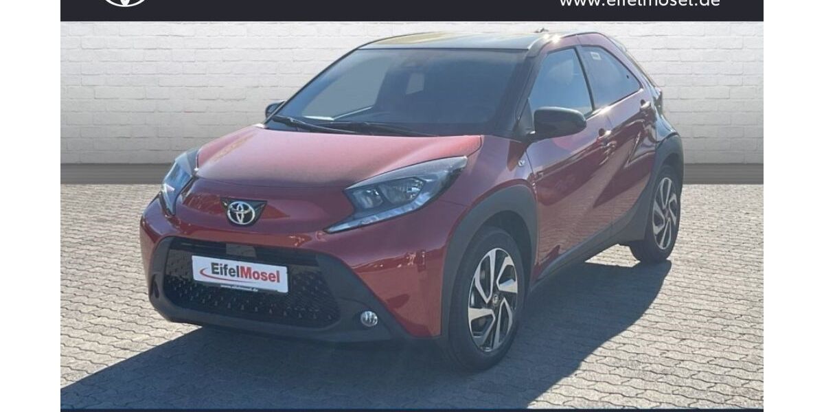 Toyota Aygo (X) 2.500 km 17.960 &euro; Bitburg 54634