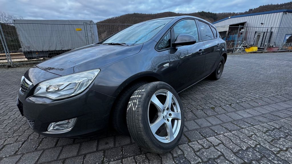 Opel Astra 252.222 km 1.888 &euro; Dieblich 56332