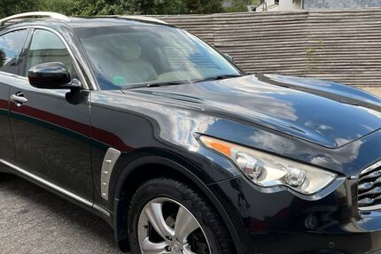 INFINITI FX 122.191 km 7.000 &euro; Essen 45276