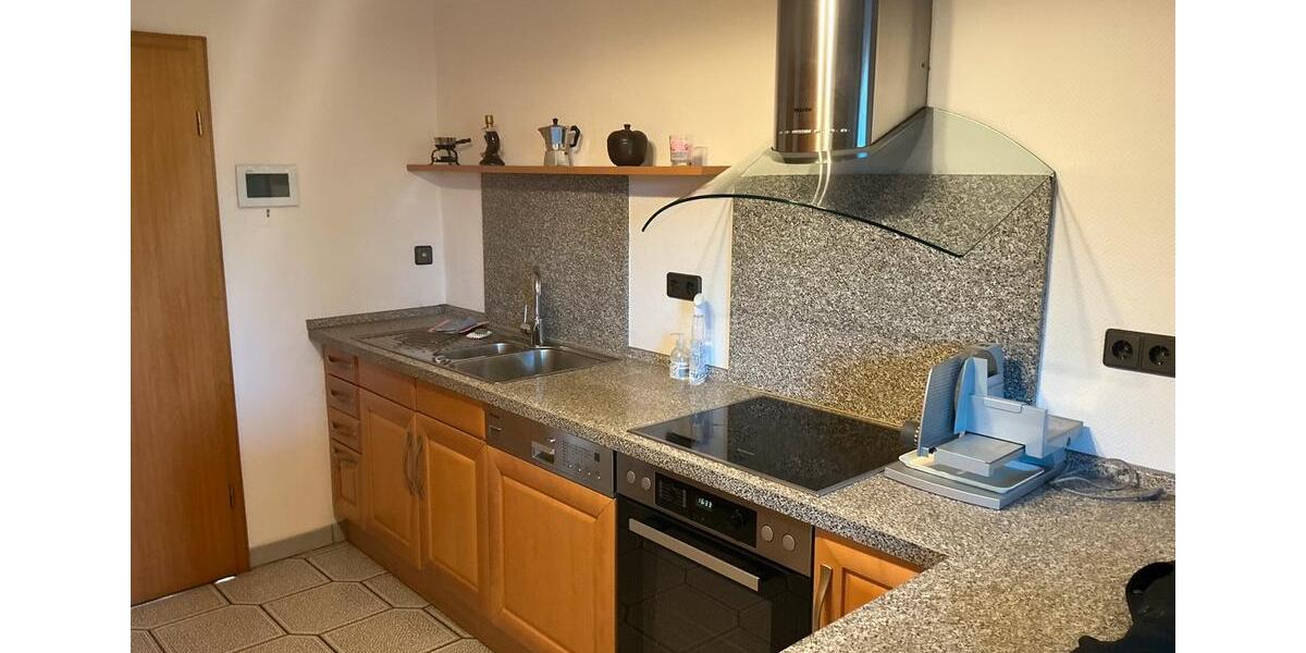 Reihenhaus Püttlingen - 8 Zimmer, 170 m&sup2;, 264.000&euro; | Angebot:25962423