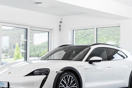 Porsche Taycan 28.500 km 67.000 € Rietheim-Weilheim 78604