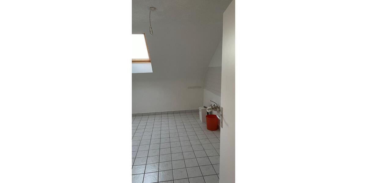 Dachgeschoßwohnung Saarwellingen - 2 Zimmer, 54 m&sup2;, 430&euro; | Angebot:25327496