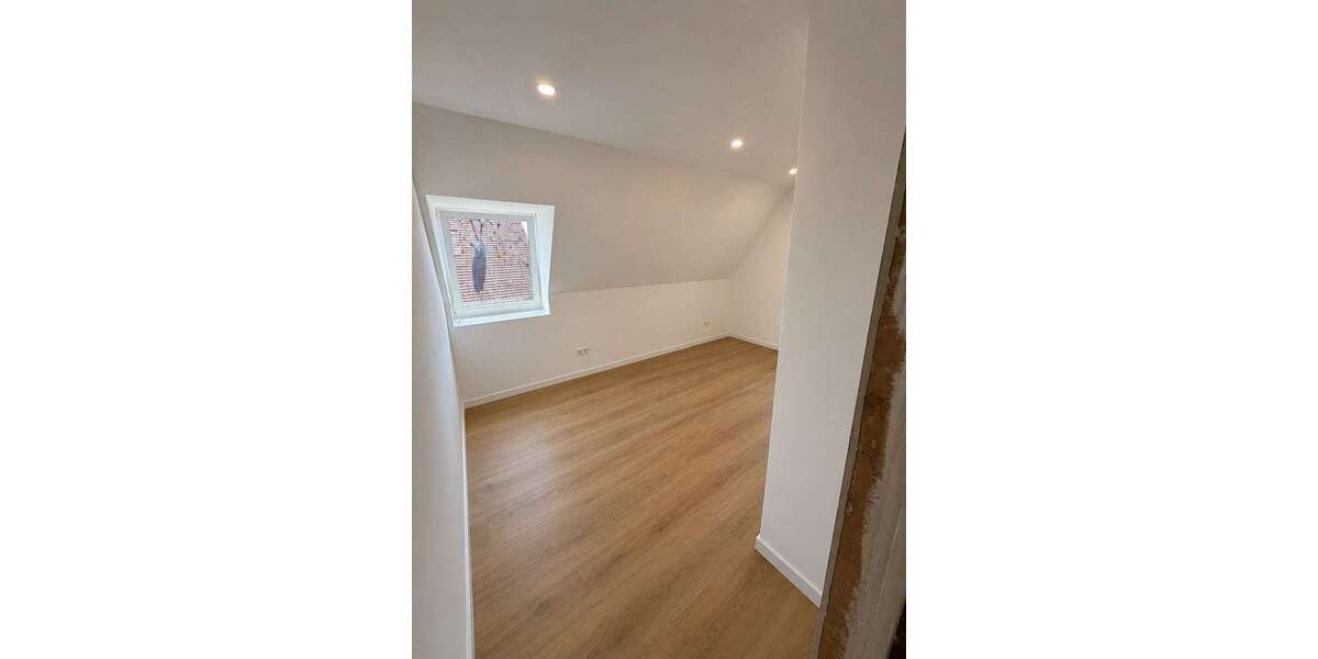 Einfamilienhaus Heroldsberg - 15 Zimmer, 250 m&sup2;, 1.100.000&euro; | Angebot:27125467