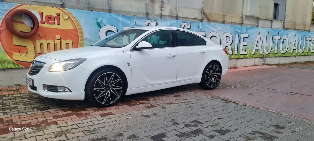 Opel Insignia 205.000 km 3.900 € Augsburg 86179