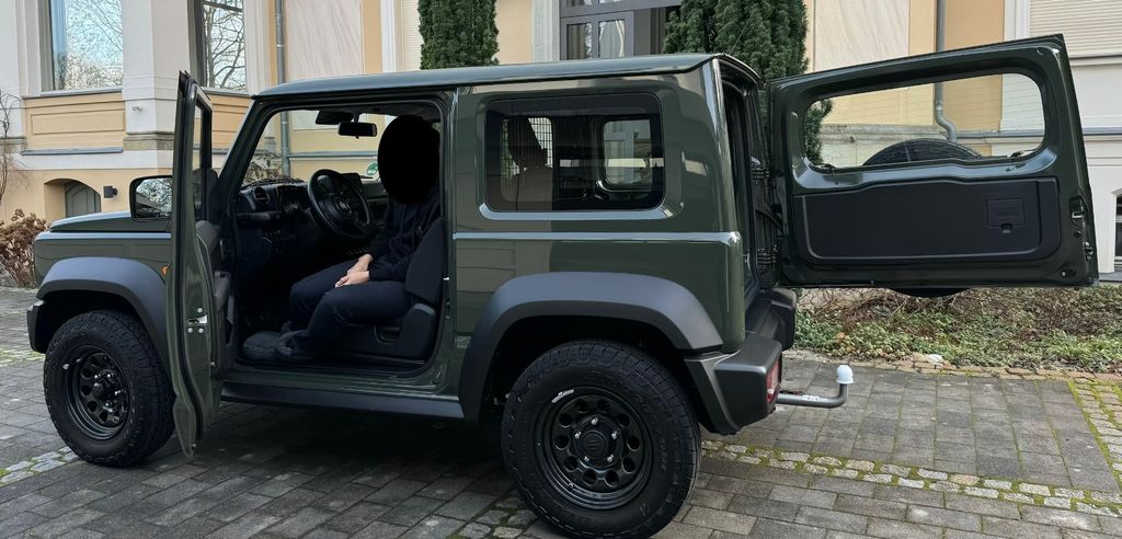 Suzuki Jimny 1.800 km 35.250 &euro; Leipzig 04229