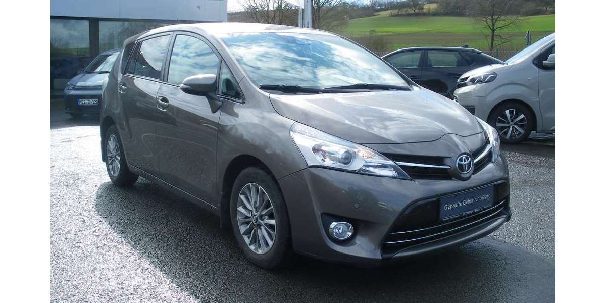 Toyota Verso 91.100 km 13.290 &euro; Heustreu 97618