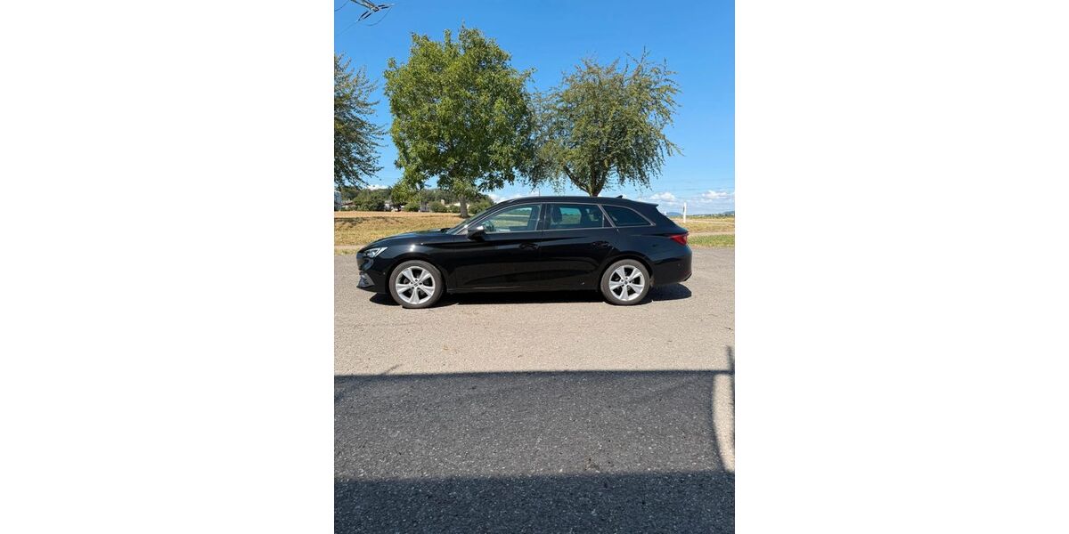 Seat Leon 82.000 km 18.899 &euro; Sachsenheim 74343