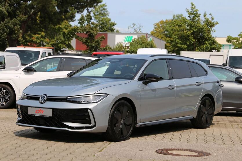 VW Passat Variant 2.845 km 50.900 € Kirchheim bei München 85551