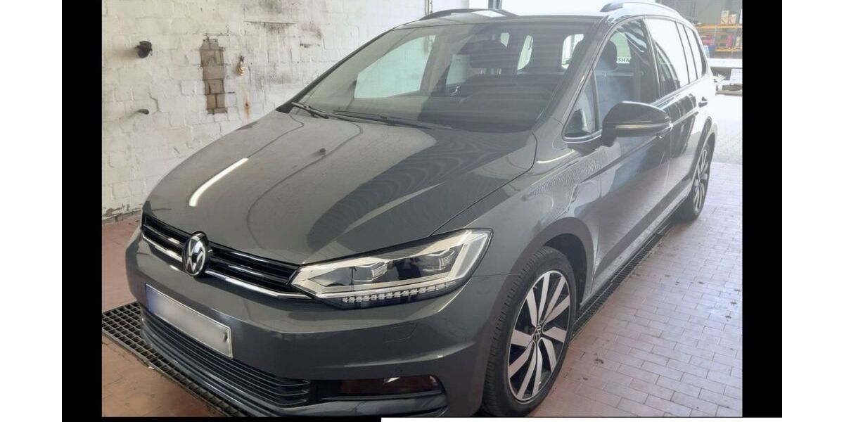 VW Touran 44.989 km 33.490 &euro; Geesthacht bei Hamburg 21502