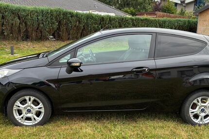 Ford Fiesta 140.692 km 3.600 &euro; Husum 25813