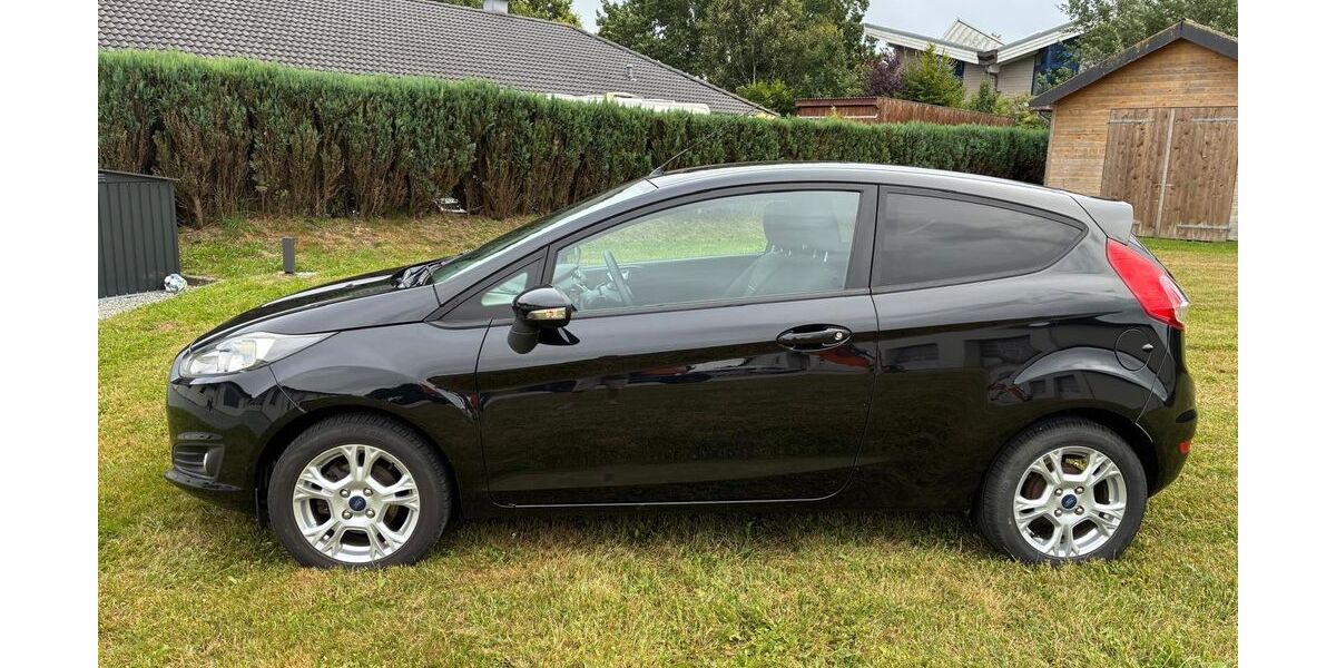 Ford Fiesta 140.692 km 3.600 &euro; Husum 25813