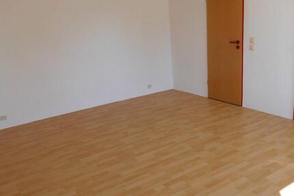 Schöne 2ZKüB-Wohnung Parkplatz in 99974 Mühlhausen zu vermieten